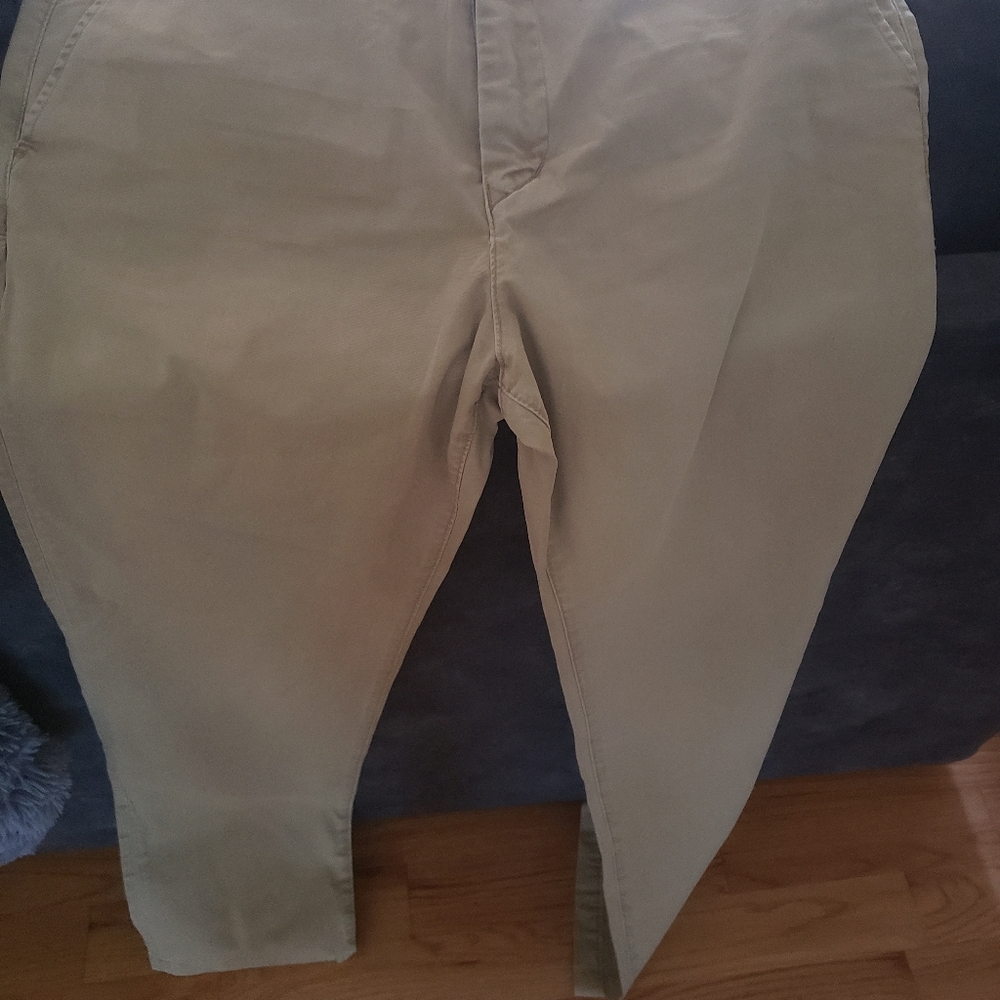 Mens American Eagle khaki pants